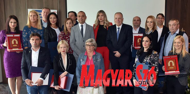 A díjazottak Đorđe Miličevićtyel és Boško Vučurevićtyel (Fotó: Ótos András) A díjazottak Đorđe Miličevićtyel és Boško Vučurevićtyel (Fotó: Ótos András)