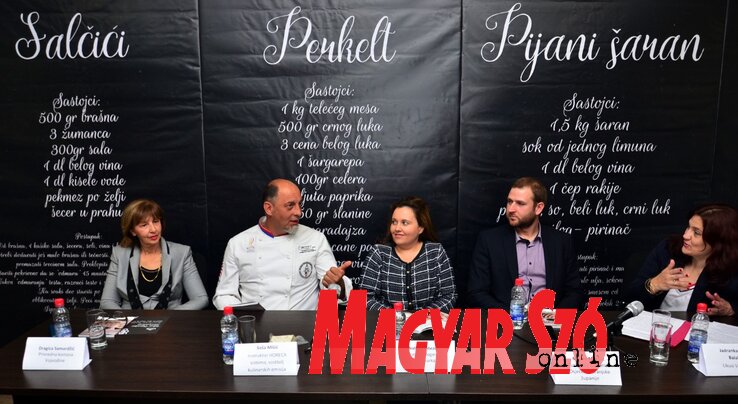 Dragica Samardžić, Saša Mišić, Vitezović Nataša, Mislav Matišić és Jadranka Beljan Balaban (Dávid Csilla felvétele) Dragica Samardžić, Saša Mišić, Vitezović Nataša, Mislav Matišić és Jadranka Beljan Balaban (Dávid Csilla felvétele)