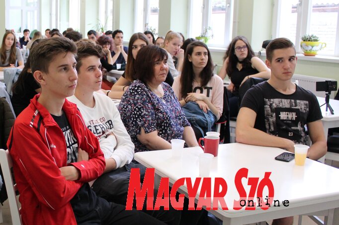 A budapesti diákok maradandó élményekkel gazdagodtak Zentán (Szabó Nóra felvétele)