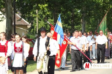 Az Illés-napi felvonulás résztvevőinek egy csoportja (Fotó: Góbor Béla)