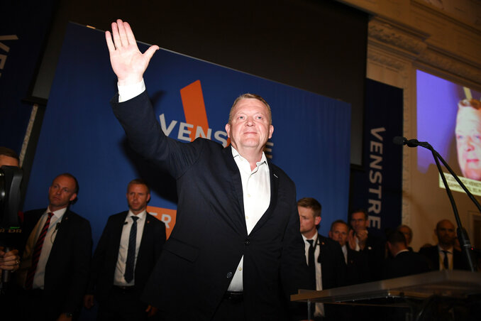 Lars Lokke Rasmussen dán miniszterelnök (Fotó: Beta/AP) Lars Lokke Rasmussen dán miniszterelnök (Fotó: Beta/AP)
