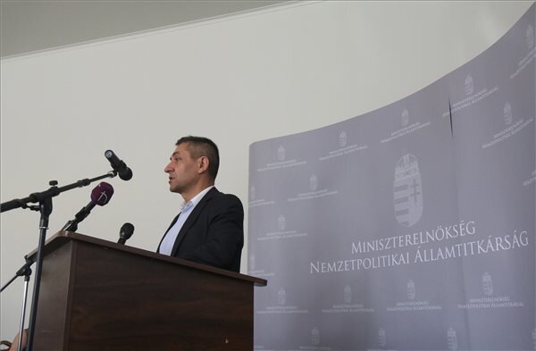 Potápi Árpád János mondott nyitóbeszédet (Fotó:MTI) Potápi Árpád János mondott nyitóbeszédet (Fotó:MTI)