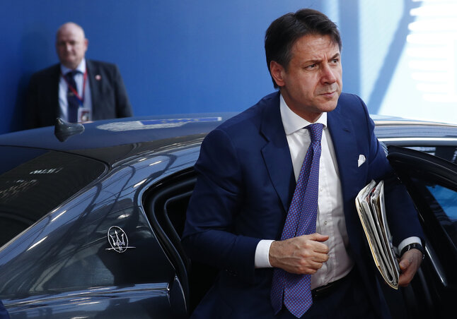 Giuseppe Conte olasz miniszterelnök (Fotó: Beta/AP) Giuseppe Conte olasz miniszterelnök (Fotó: Beta/AP)