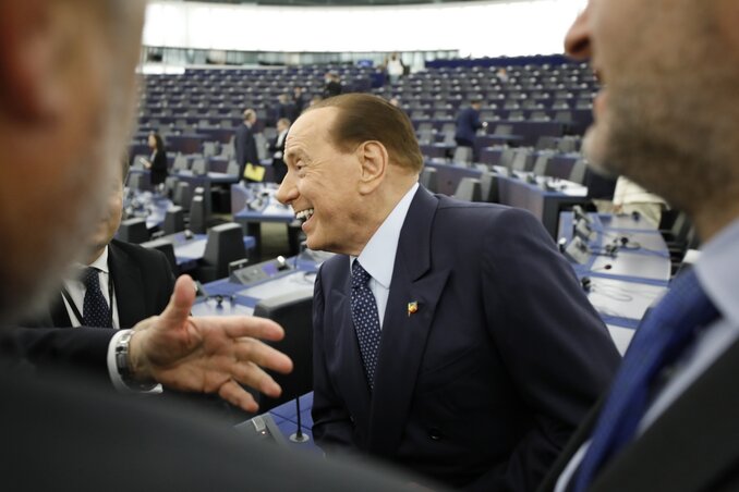 Az egykori olasz kormányfő, a 82 éves Silvio Berlusconi a legidősebb képviselő (Fotó: AP via Beta)