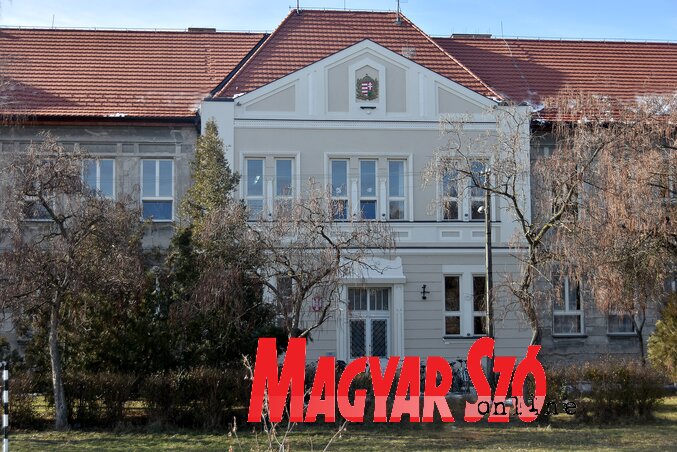 A Thurzó Lajos iskola épülete teljes felújításon esik át (Gergely József felvétele)