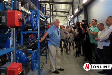 Nenad Obradović magyarázza a teendőket