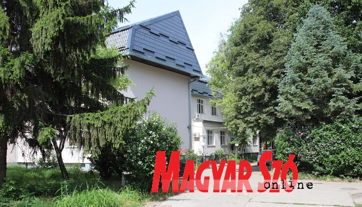 Ismét megbízott igazgató irányítja a kishegyesi egészségházat (Lakatos János felvétele) Ismét megbízott igazgató irányítja a kishegyesi egészségházat (Lakatos János felvétele)