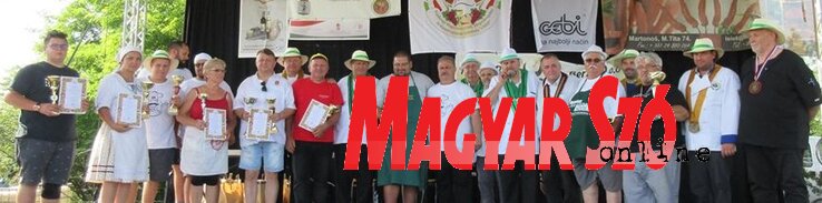 Főzőmesterek legjobbjai (Fotó: Jenei Klementina) Főzőmesterek legjobbjai (Fotó: Jenei Klementina)