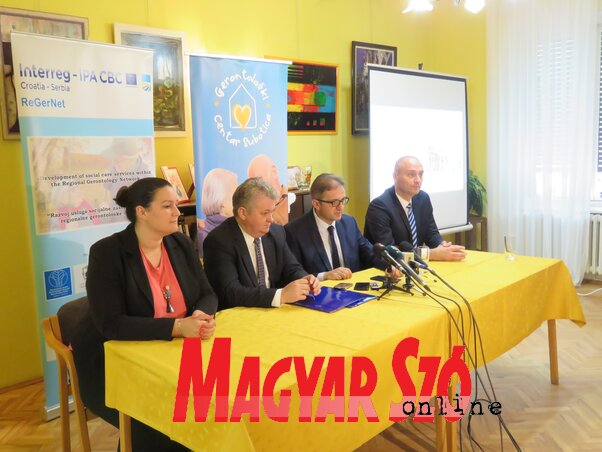 Nataša Aleksić, Slavoljub Arsenijević, Stevica Deđanski, Nenad Ivanišević (Fotó: Patyi Szilárd) Nataša Aleksić, Slavoljub Arsenijević, Stevica Deđanski, Nenad Ivanišević (Fotó: Patyi Szilárd)