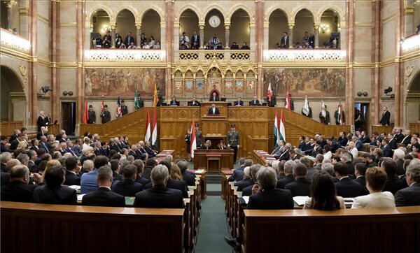 Az Országgyűlés alakuló ülése (Fotó: MTI)