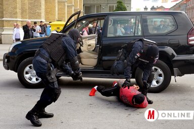 Az önkormányzat rendszeresen adományoz felszerelést a karhatalmi erőknek. Korábban is tartottak már látványos rendőrségi bemutatókat a Szabadság téren, felvételünk 2013-ban készült (Dávid Csilla felvétele)