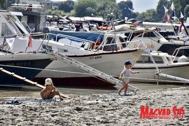 Újvidéken is kikötött a Vajdaság vízi útvonalait népszerűsítő regatta  (Ótos András felvétele)