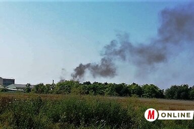Az utóbbi időben az üzemből gyakran sűrű fekete füst gomolygott (Tóth Péter felvétele)