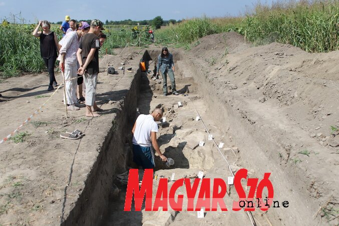 Két hét múlva fejeződik be a feltárások jelenlegi szakasza (Lakatos János felvétele)