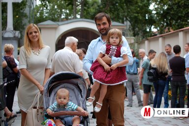 Temerini család a búcsúban: Burány Árpád, Burány-Vörös Judit, Burány Hédi és Burány Félix(Bozsoki Valéria felvétele)