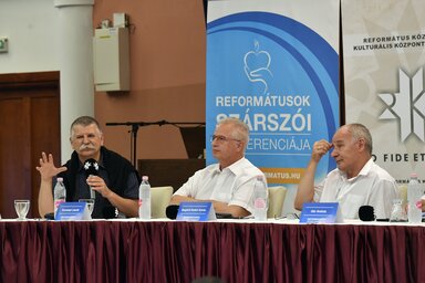 Kövér László, Trócsányi László és Bogárdi Szabó István (Fotó: MTI)