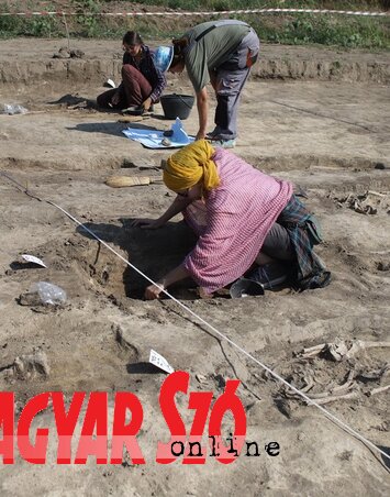 Az archeológusok idáig 64 sírt tártak fel (Lakatos János felvétele)