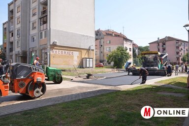 A napokban már járható lesz az autós forgalom számára a topolyai Vid-napi utca (Kazinczy Paszterkó Diana felvétele)