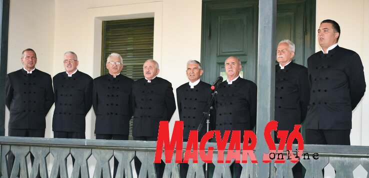 A megemlékezésen a csókai Rákóczi férfikórus is fellépett (Puskás Károly felvétele) A megemlékezésen a csókai Rákóczi férfikórus is fellépett (Puskás Károly felvétele)