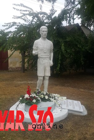 (Fotó: Lackó Varjú Sára) (Fotó: Lackó Varjú Sára)