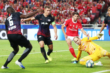 Gulácsi (jobbról) és Orbán (középen) is kiváló formában (Fotó: Beta/AP)