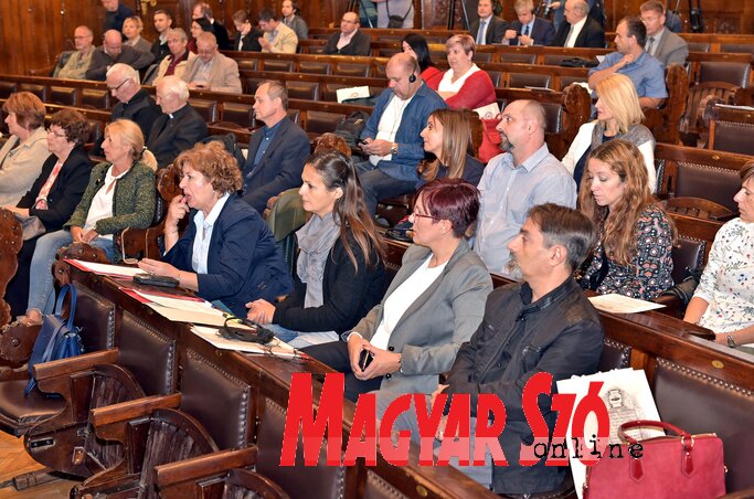 A hazaiak mellett magyarországi és horvátországi levéltárosok vettek részt a tanácskozáson (Fotó: Gergely Árpád) A hazaiak mellett magyarországi és horvátországi levéltárosok vettek részt a tanácskozáson (Fotó: Gergely Árpád)