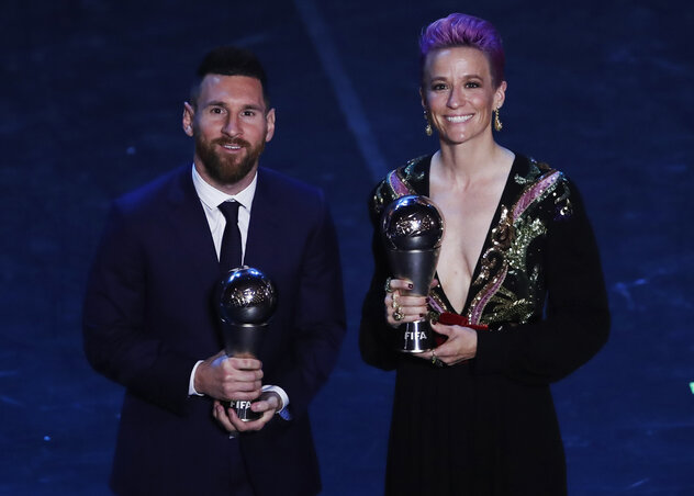 Lionel Messi és Megan Rapinoe, az év legjobb futballistái (Fotó: Beta/AP)