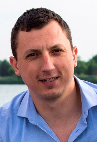 Dr. Halasi Szabolcs Dr. Halasi Szabolcs