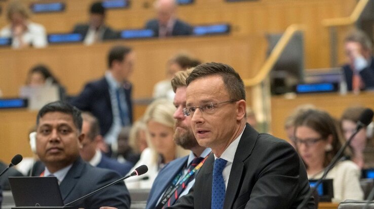 Szijjártó Péter New Yorkban (Fotó: MTI/KKM/Burger Zsolt) Szijjártó Péter New Yorkban (Fotó: MTI/KKM/Burger Zsolt)