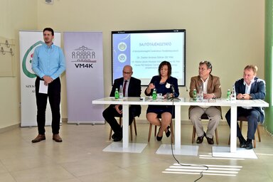 Kosányi Tamás, dr. Matos László, dr. Zsebe Andrea, Perpauer Attila és Csuka Pál