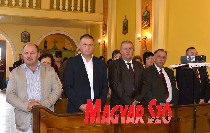 A műsort követően a helyi Sarlós Boldogasszony-templomban ünnepi szentmisét tartottak (Fotó: Gergely József)