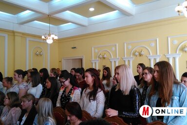 A díszterem megtelt a gólyákkal (Fotó: Szalma Brigitta)