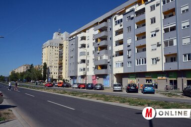 Az önkormányzat városszerte újabb parkolókat tervez építeni, így a Bata Brtkić utca újonnan kialakított részében is. Az építkezés ötletével nem feltétlenül egyeznek mindig a környék lakói (Ótos András felvétele)