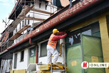 A felújítási munkálatok várhatóan még egy hónapon át tartanak majd (Puskás Károly felvétele)