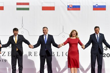 Miloš Zeman, Áder János, Andrzej Duda, Zuzana Čaputová, Borut Pahor és Aleksandar Vučić (Fotó: AP/Beta)