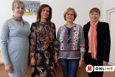 Kovács Elvira (a Női Fórum alapítója és első elnöke), Burány Hajnalka (elnök), Bajusz Szuzanna (elnökhelyettes) és Aureta Mazalica (jegyzőkönyvvezető) (Szögi Csaba felvétele)