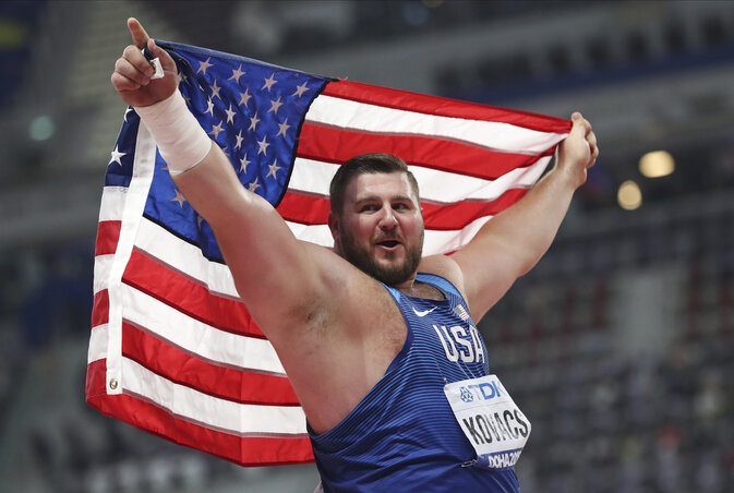Joe Kovacs sikerének örültek az amerikaiak, és a magyarok is (Fotó: Beta/AP) Joe Kovacs sikerének örültek az amerikaiak, és a magyarok is (Fotó: Beta/AP)