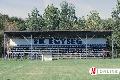 Az Egység felújított lelátója (Lakatos János felvétele)