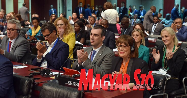 Maja Gojkovićot választották meg az IPU 141. ülése elnökének (Fotó: Ótos András) Maja Gojkovićot választották meg az IPU 141. ülése elnökének (Fotó: Ótos András)