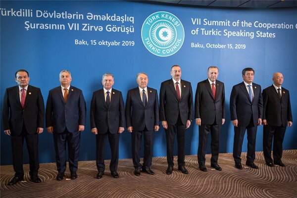 A Türk Tanács csúcstalálkozója Bakuban (Fotó: MTI/Miniszterelnöki Sajtóiroda)