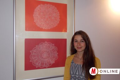 Szimbólumokba burkolózó virágok, csipkék a mandalákon (Horváth Zsolt felvétele)