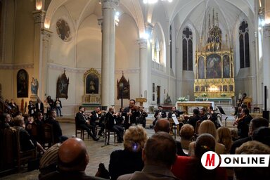 Zsúfolásig megtelt a templom (Herceg Elizabetta felvétele)