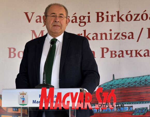 Pásztor István szerint túl lehet lépni a közös múlt fájó tapasztalatain (Gergely József felvétele) Pásztor István szerint túl lehet lépni a közös múlt fájó tapasztalatain (Gergely József felvétele)