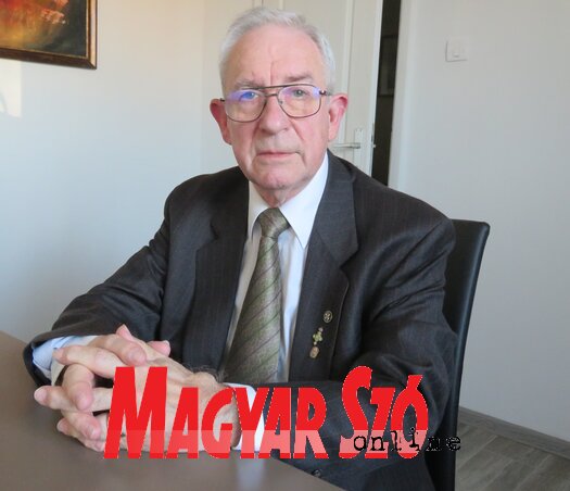 Dr. Bogner István, a Kegyeleti Bizottság elnöke (Patyi Szilárd felvétele) Dr. Bogner István, a Kegyeleti Bizottság elnöke (Patyi Szilárd felvétele)