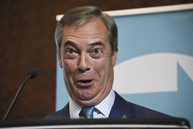 Nigel Farage pénteki kampánynyitóján amondó volt, a Brexit kérdését csak egy „kilépési szövetség” létrehozásával lehet rendezni (Fotó: AP via Beta)