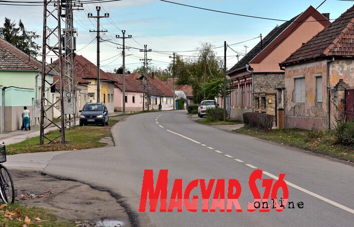 A Majsai utat szakaszonként újították fel (Fotó: Gergely Árpád) A Majsai utat szakaszonként újították fel (Fotó: Gergely Árpád)