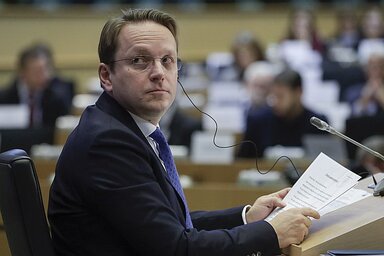 Várhelyi Olivér (Fotó: MTI)