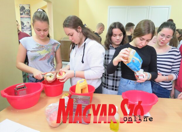 (Fotó: Lackó Varjú Sára) (Fotó: Lackó Varjú Sára)