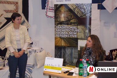 Gondi Martina, a VMMI igazgatója és dr. Szilágyi Mária a zentai könyvbemutatón (Horváth Zsolt felvétele)