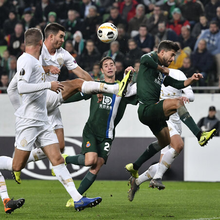Tömegjelenet a Ferencváros–Espanyol meccsről (Fotó: MTI) Tömegjelenet a Ferencváros–Espanyol meccsről (Fotó: MTI)